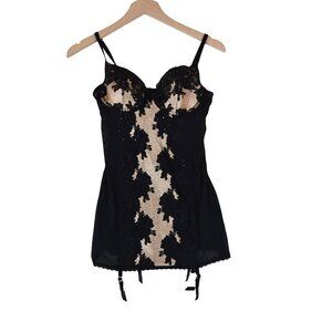 NWT Victoria Secret Black Lace Mesh Bustier Slip Size 36B Lingerie Garter Corset